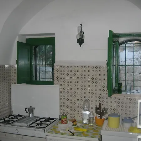 Trullo Con Parco Privato Летний дом