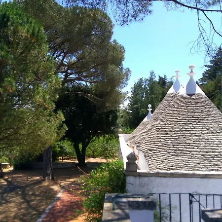 Trullo Con Parco Privato Летний дом